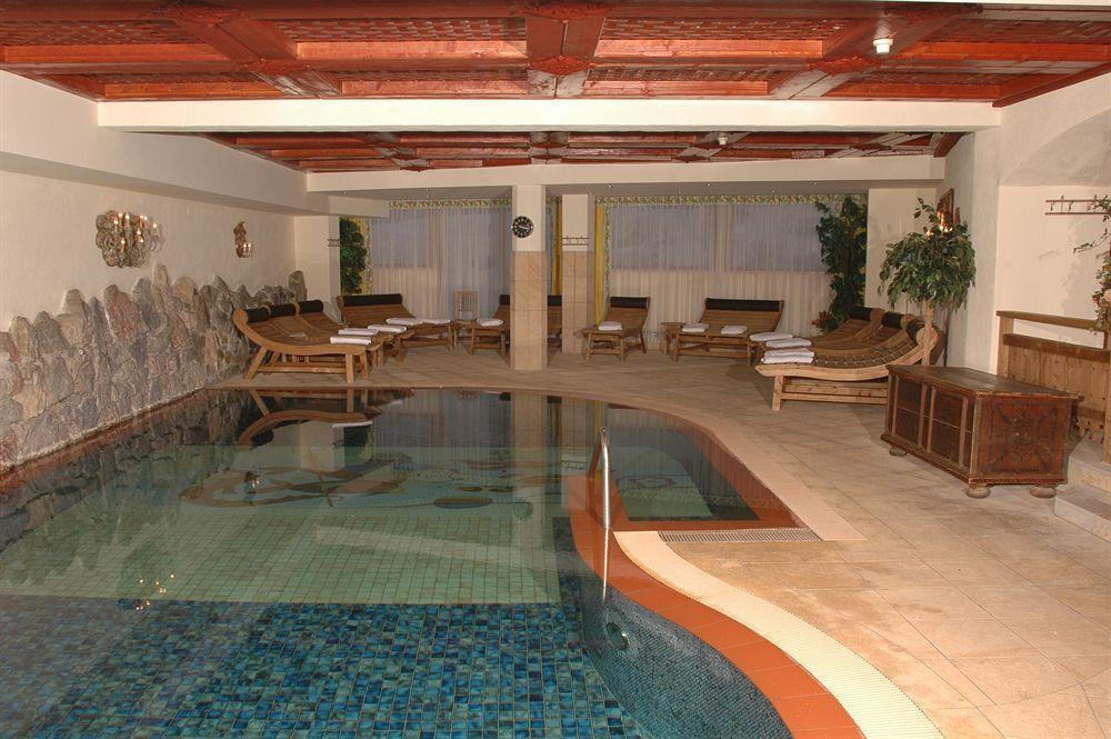 Raffl'S St. Antoner Hof Hotel Sankt Anton am Arlberg Buitenkant foto