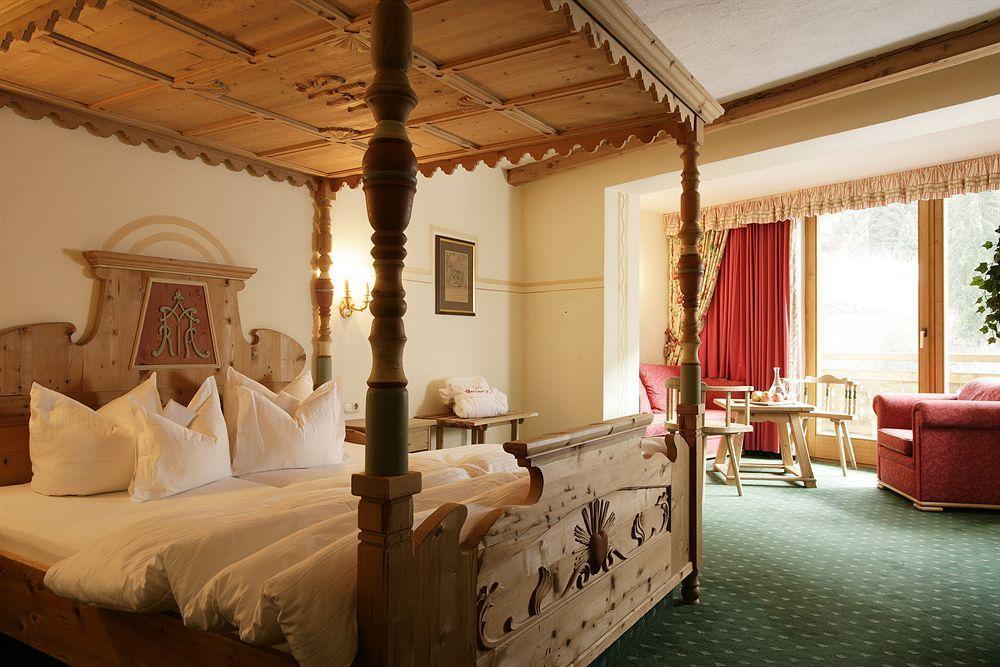 Raffl'S St. Antoner Hof Hotel Sankt Anton am Arlberg Buitenkant foto